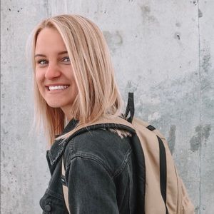 Meet your Posher, Raegan